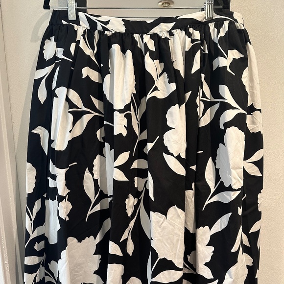 Kate Spade Monochrome Floral Midi Skirt - Picture 1 of 2